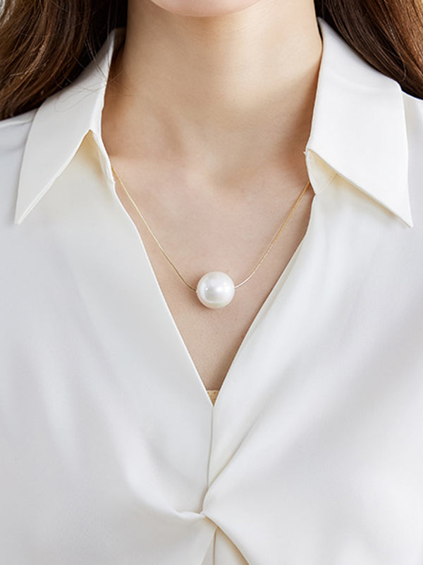 Effortlessly Elegant Blouse with a Timeless Design