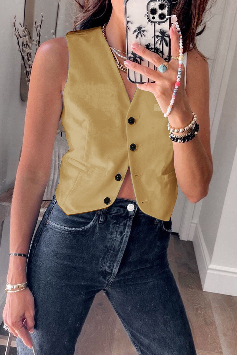 Classic Vintage Top with a Flattering Fit