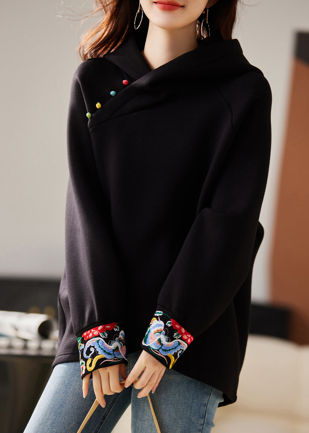 Well Tailored Shirt with a Graceful Silhouette