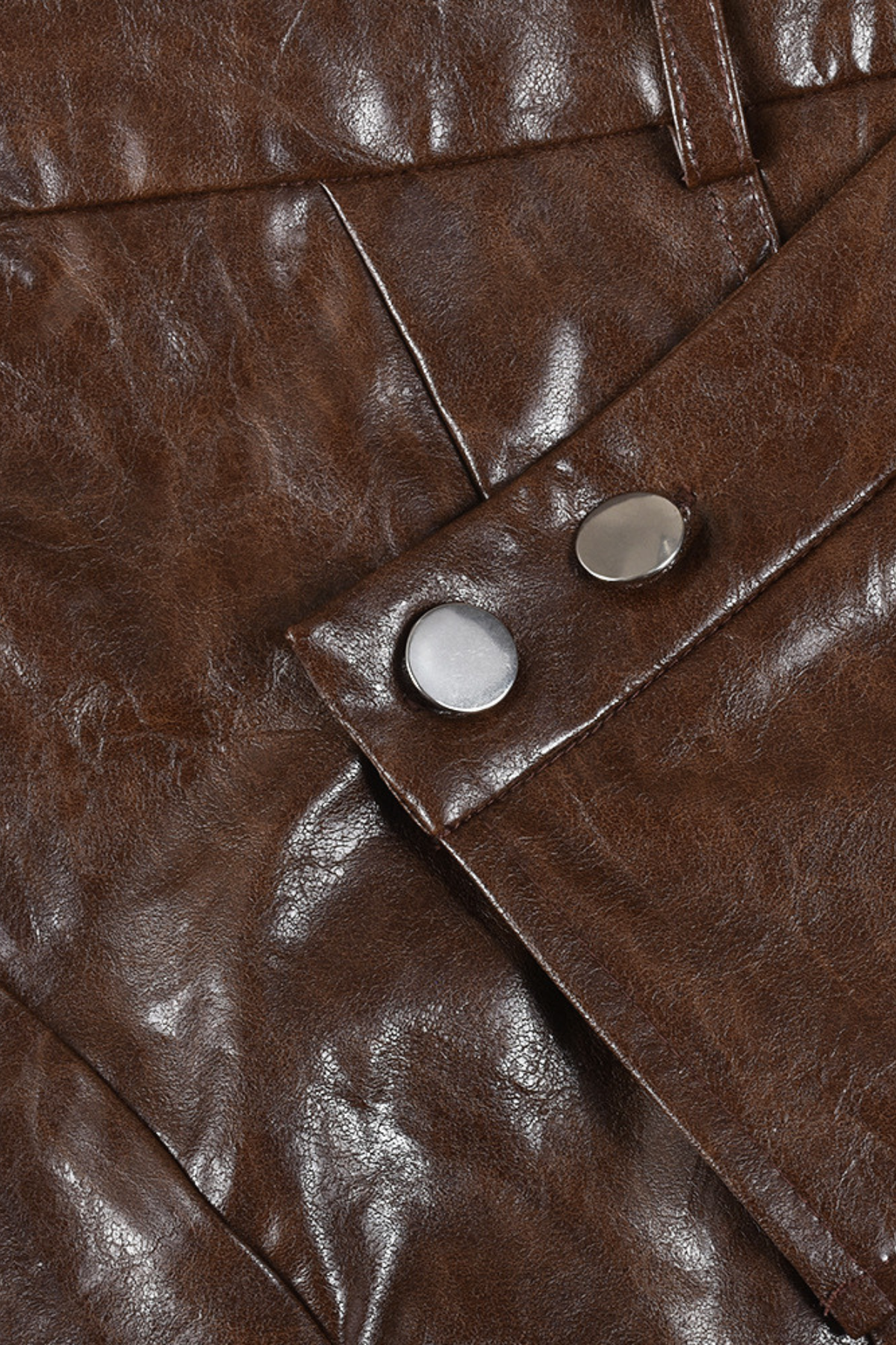 Effortlessly Elegant Garment with a Timeless Design