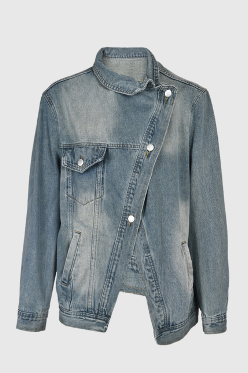Well Tailored Jacket with a Graceful Silhouette