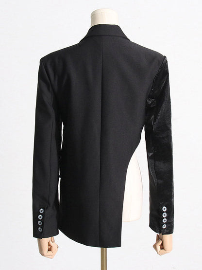 Effortlessly Elegant Garment with a Timeless Design