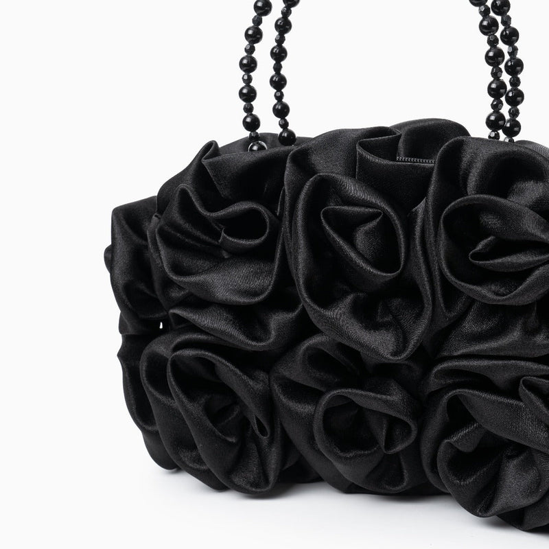 Well Tailored Bag with a Graceful Silhouette