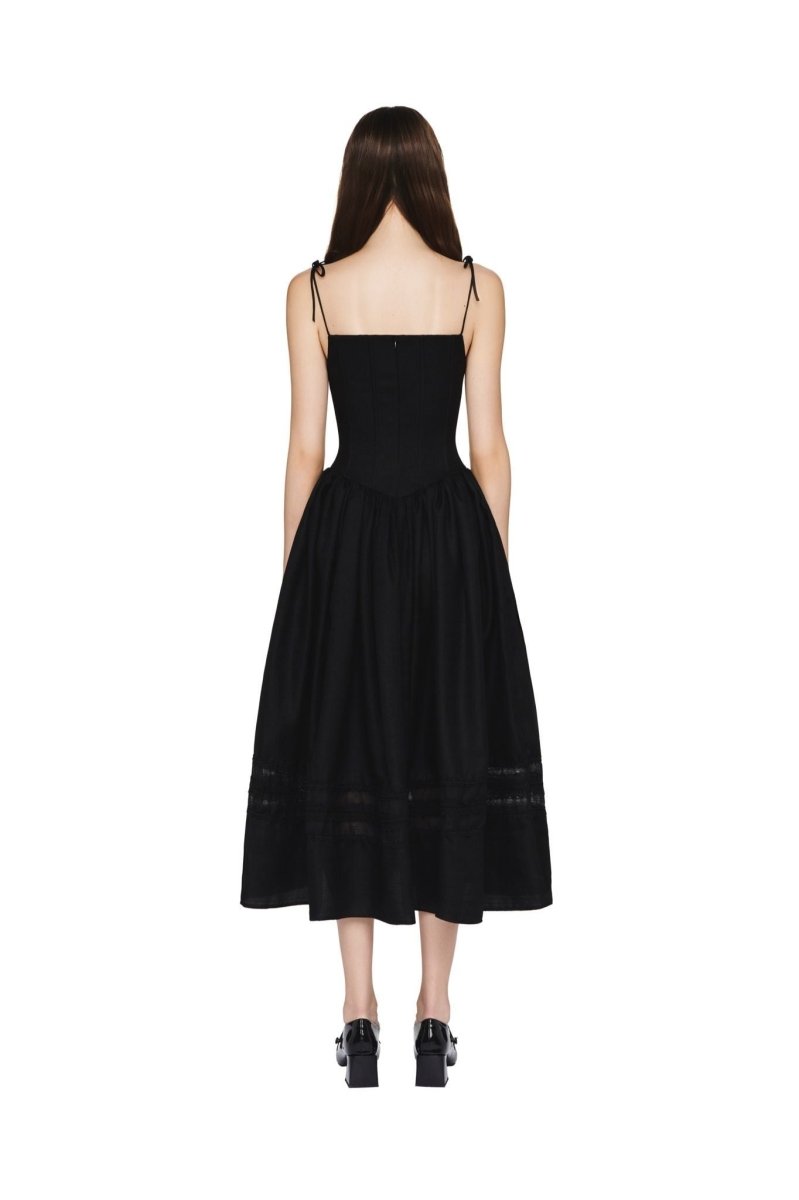 Classic Vintage & Enduringly Stylish Dress