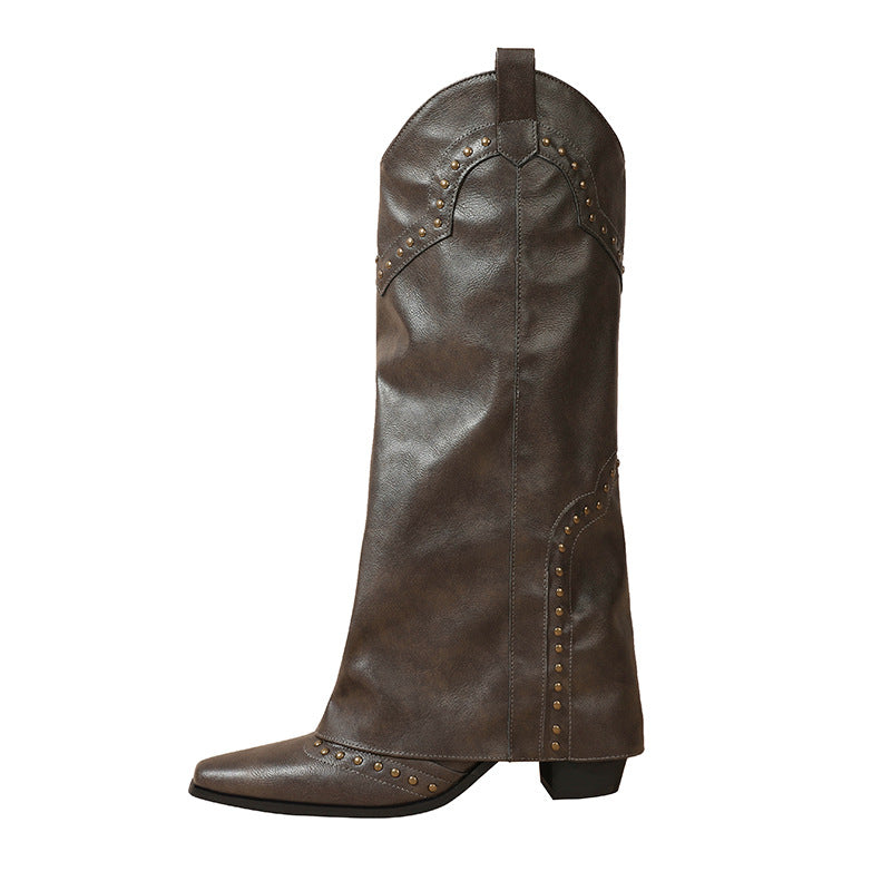 Beautifully Finished Boots in a Timeless Design