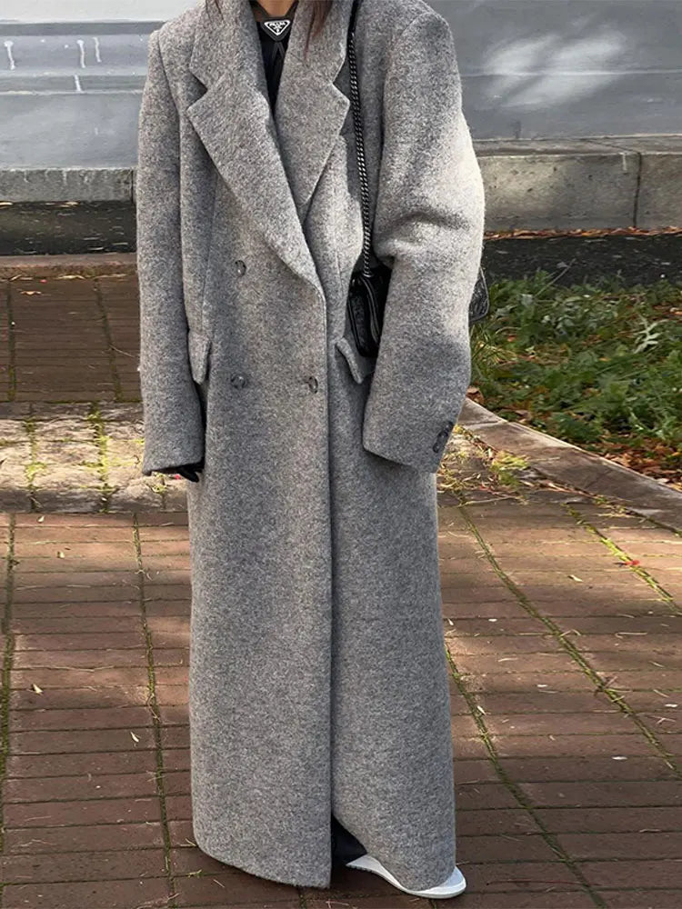 Classic Vintage & Enduringly Stylish Coat