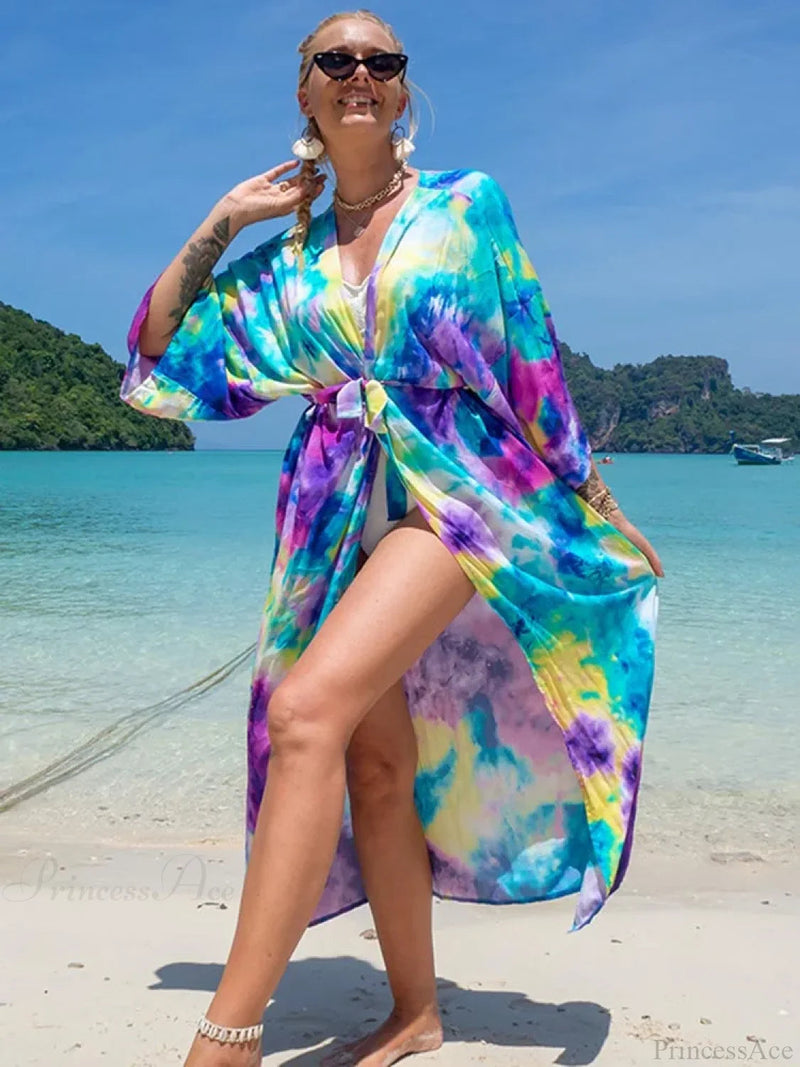Well Tailored Bikini with a Graceful Silhouette