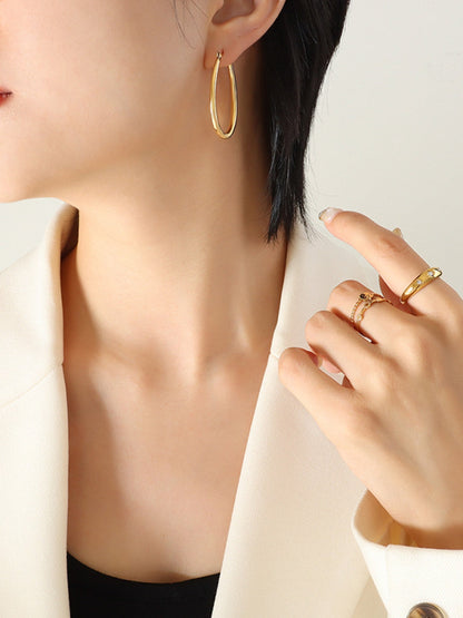 Sophisticated Garment with a Clean Classic Look