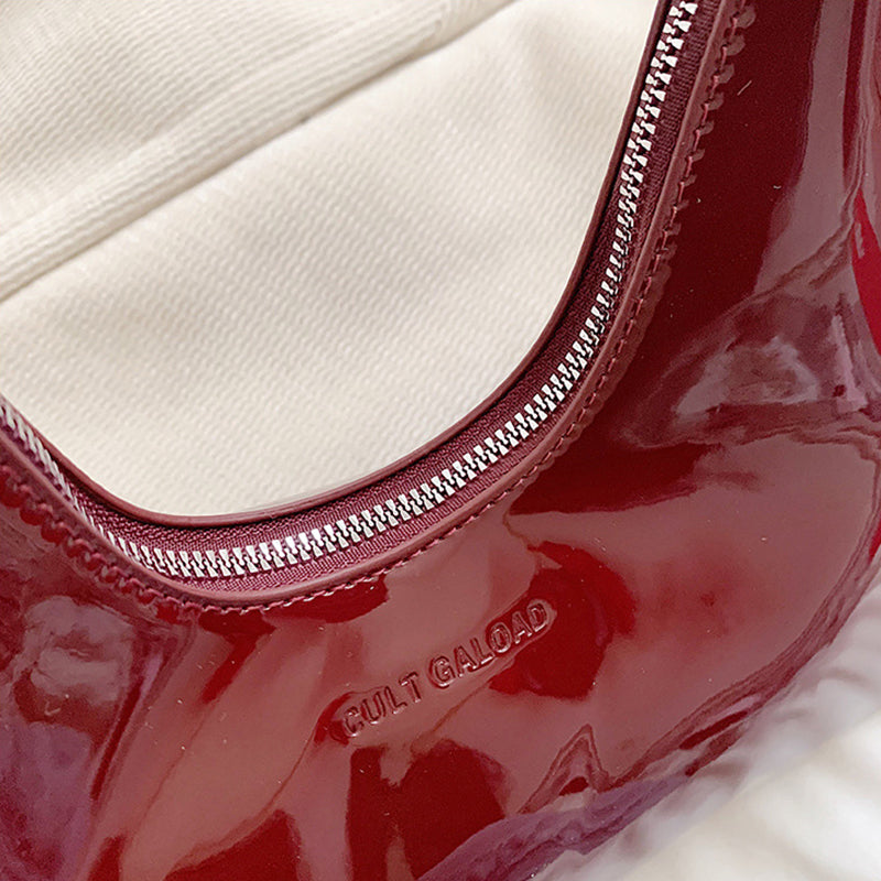 A Vintage Style Bag with Delicate Timeless Details