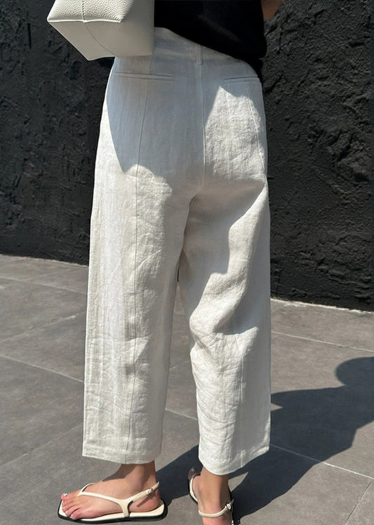 Well Tailored Pants with a Graceful Silhouette