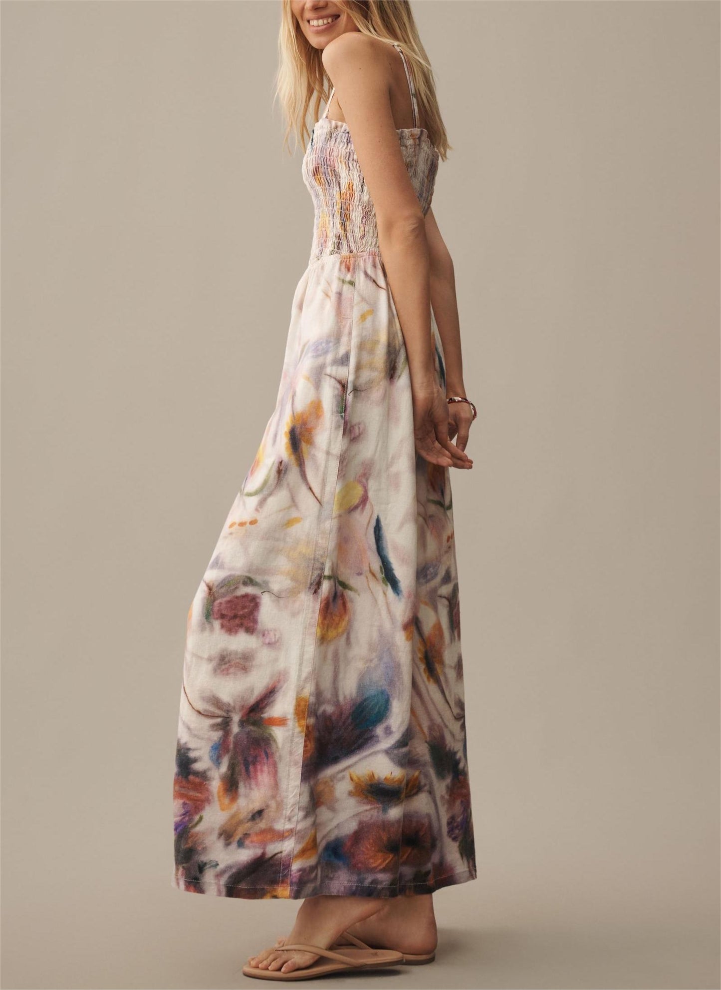 Sophisticated Garment with a Clean Classic Look