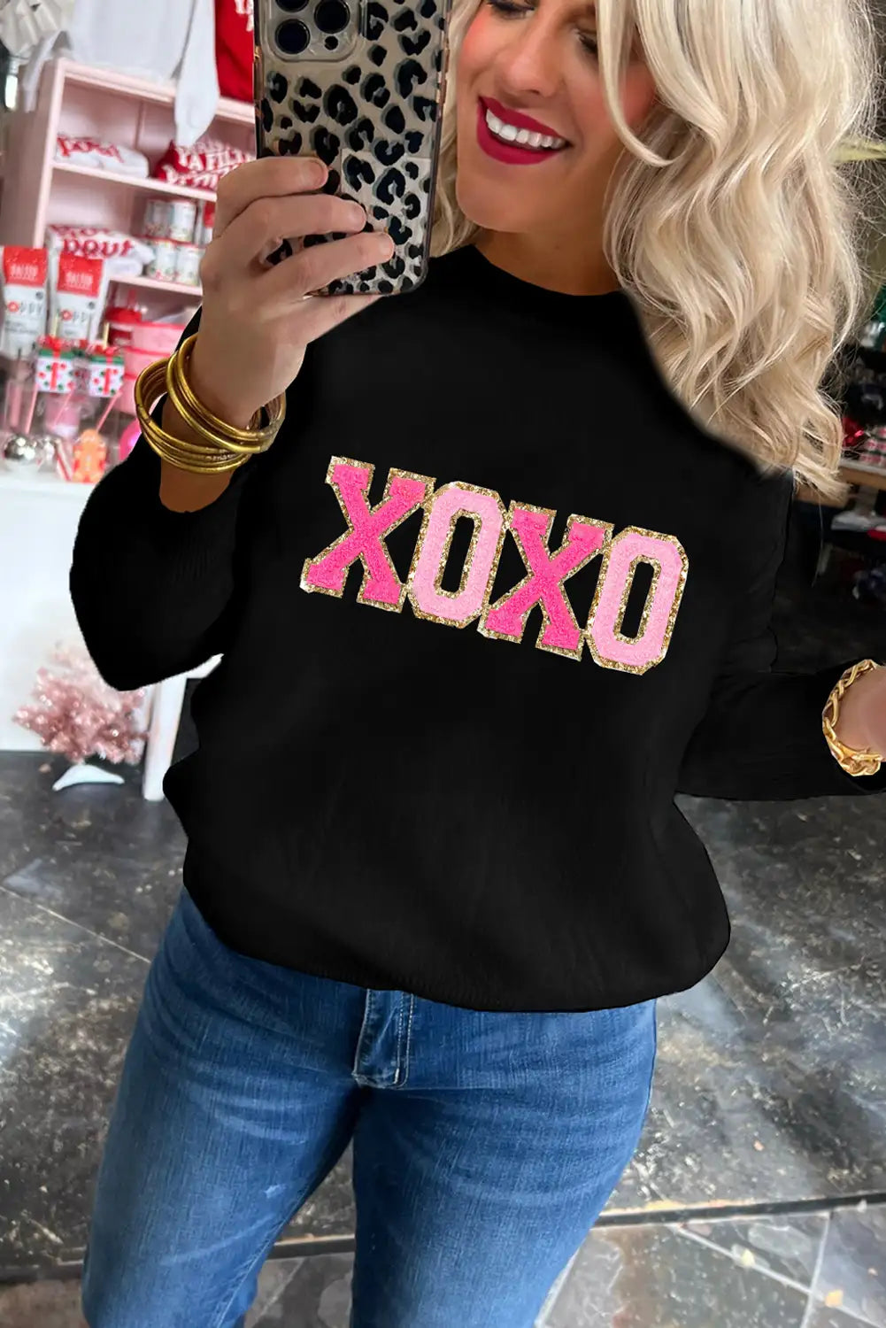 Effortlessly Elegant Sweater with a Timeless Design