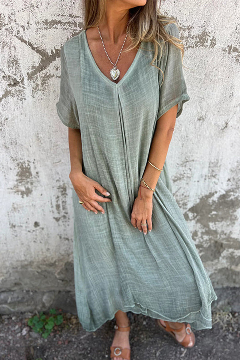 Sophisticated Dress with a Clean Classic Look