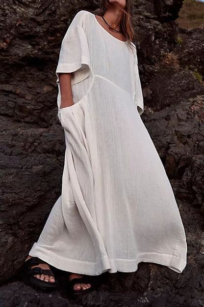 Effortlessly Elegant Dress with a Timeless Design