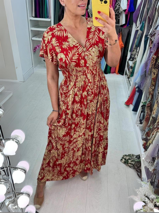 Beautifully Crafted Dress in a Classic Style