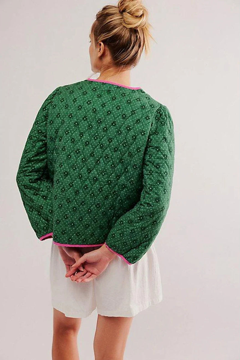 Well Tailored Jacket with a Graceful Silhouette