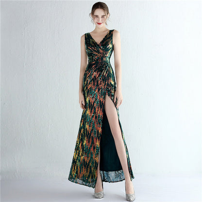 Beautifully Finished Garment in a Timeless Design