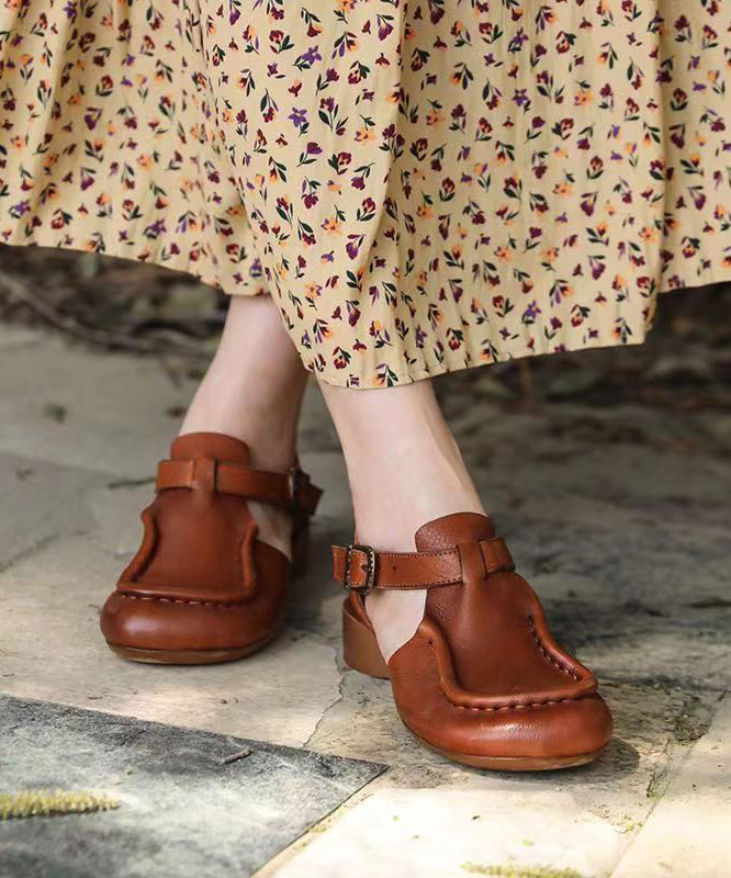 Classic Vintage Sandals with a Flattering Fit
