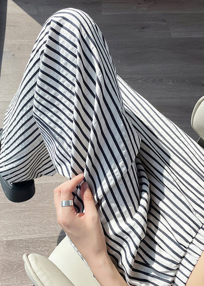 Elegantly Styled Pants for Everyday Wear