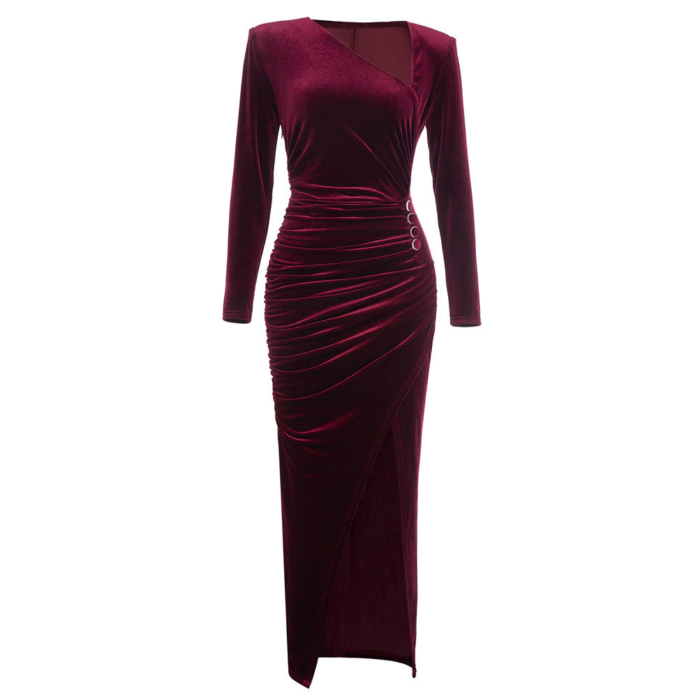 Well Tailored Dress with a Graceful Silhouette