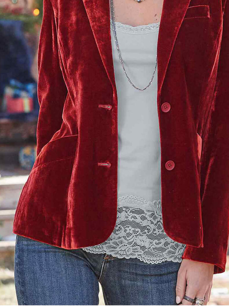 Well Tailored Jacket with a Graceful Silhouette