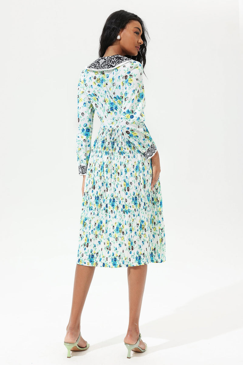 Well Tailored Dress with a Graceful Silhouette