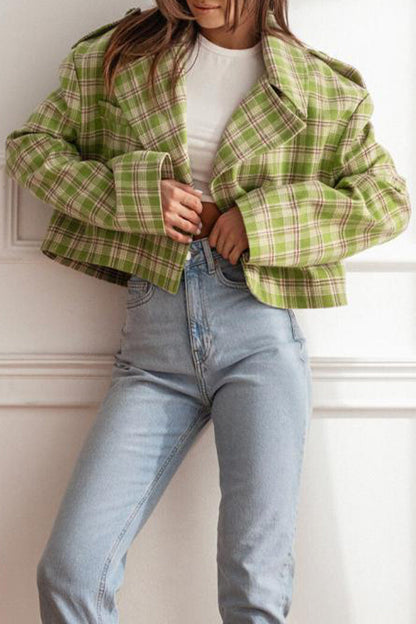 Effortlessly Elegant Garment with a Timeless Design