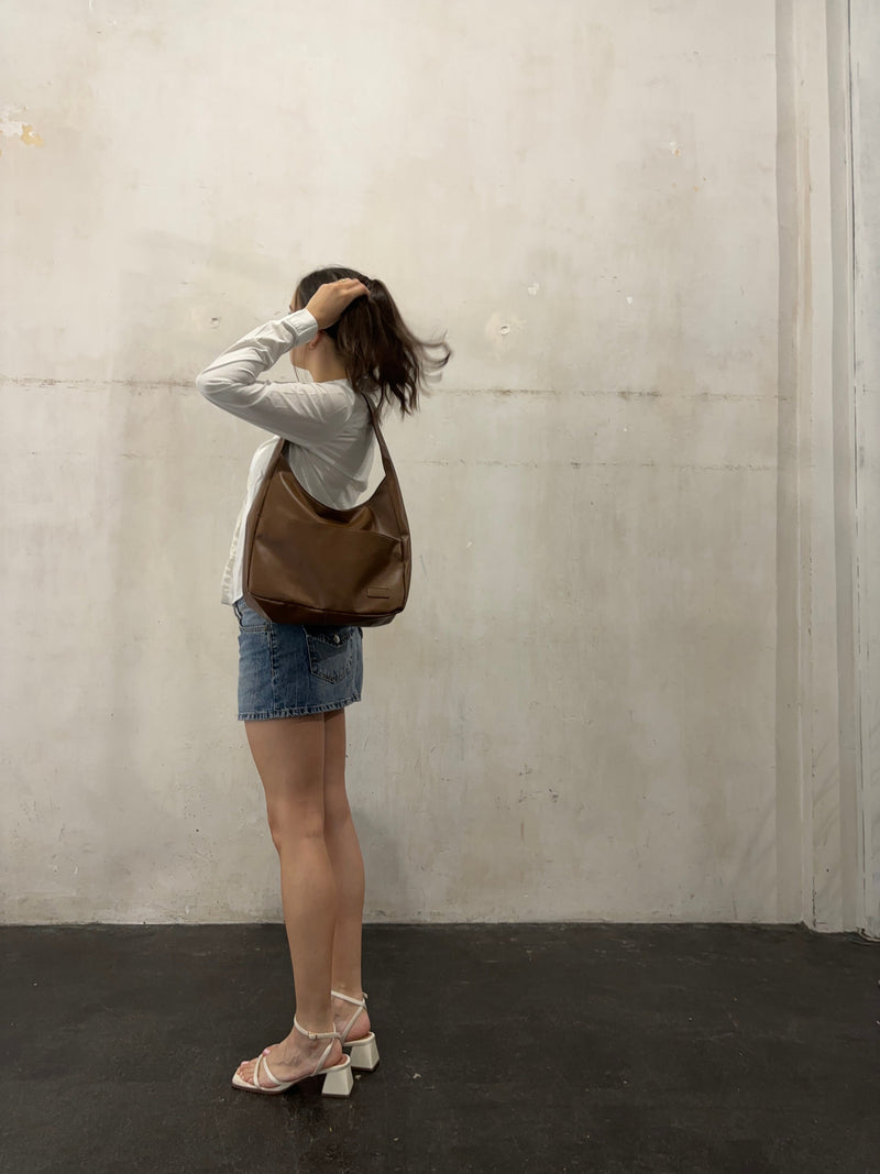 A Vintage Style Bag with Delicate Timeless Details