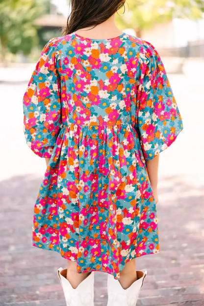 Classic Vintage Dress with a Flattering Fit