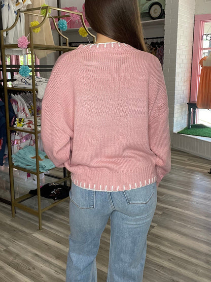 Effortlessly Elegant Sweater with a Timeless Design