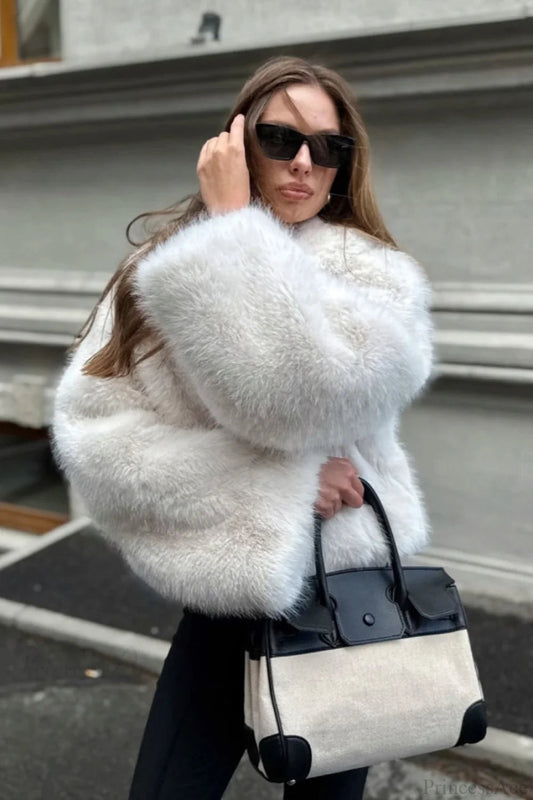 Sophisticated Coat with a Clean Classic Look