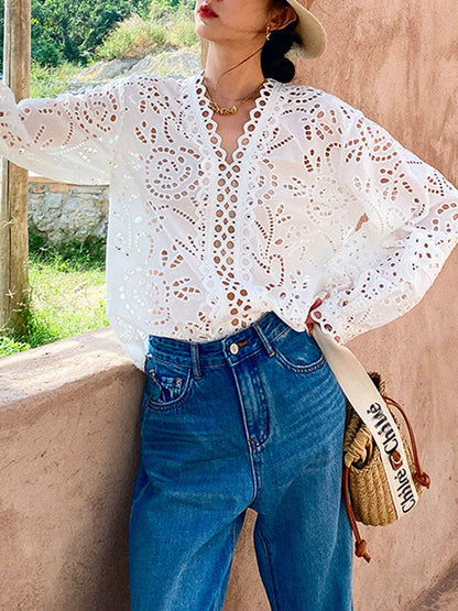 Beautifully Finished Blouse in a Timeless Design