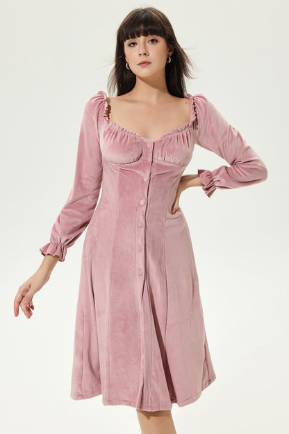 Effortlessly Elegant Dress with a Timeless Design