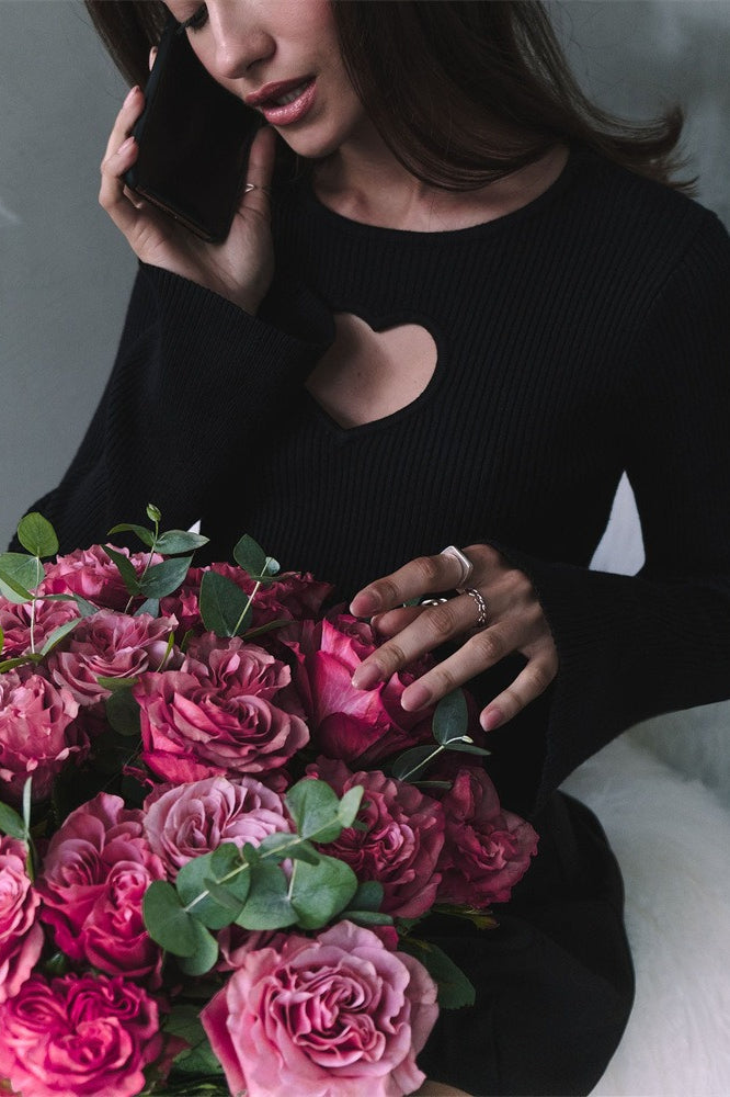 Effortlessly Elegant Sweater with a Timeless Design