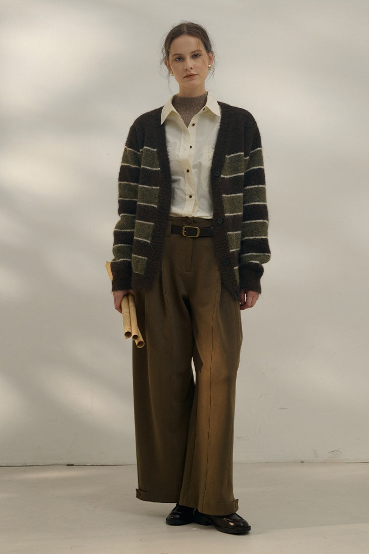 Classic Vintage Cardigan with a Flattering Fit
