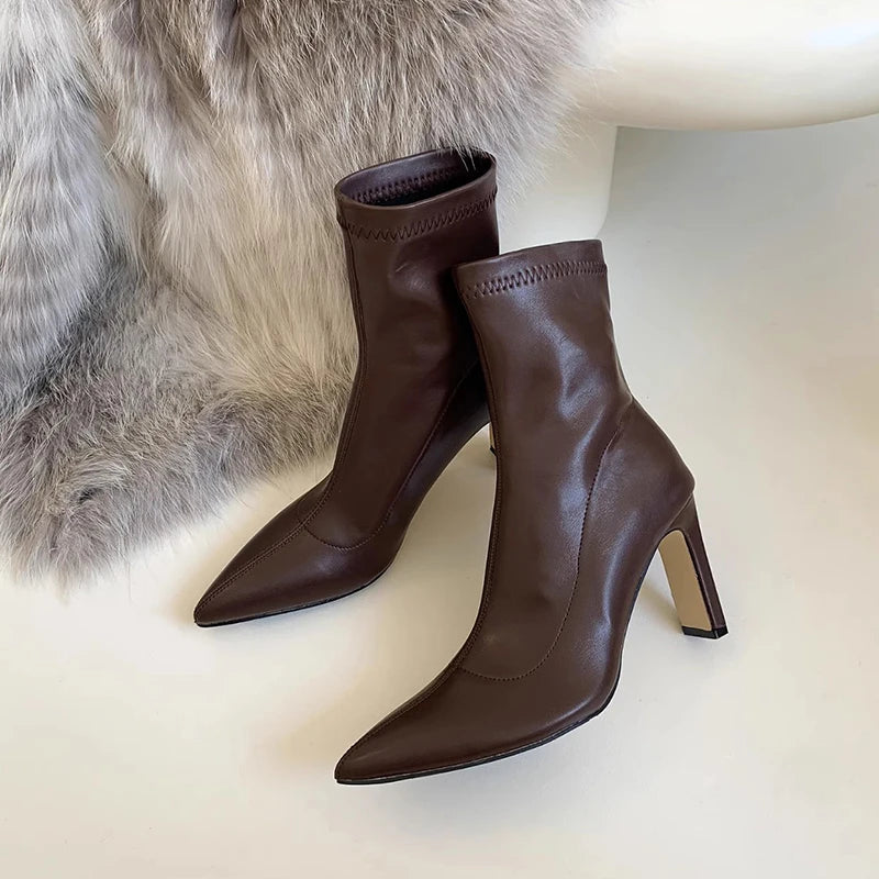 Classic Vintage Boots with a Flattering Fit