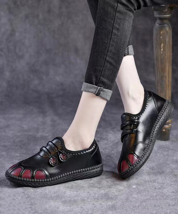 Effortlessly Elegant Shoes with a Timeless Design
