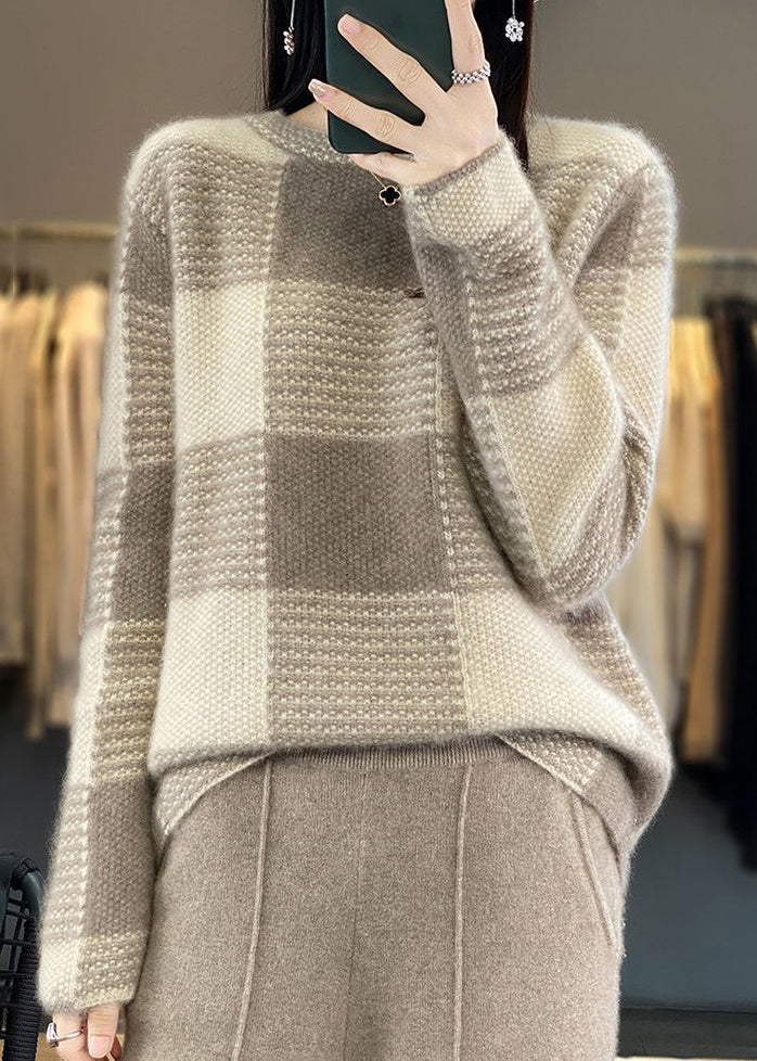 Beautifully Finished Sweater in a Timeless Design