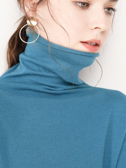 Classic Vintage Sweater with a Flattering Fit