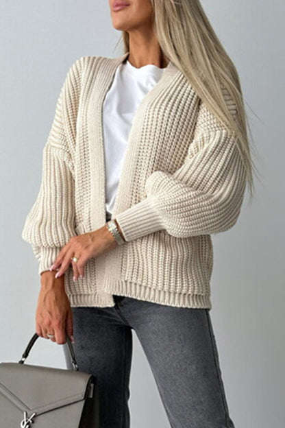 Effortlessly Elegant Garment with a Timeless Design