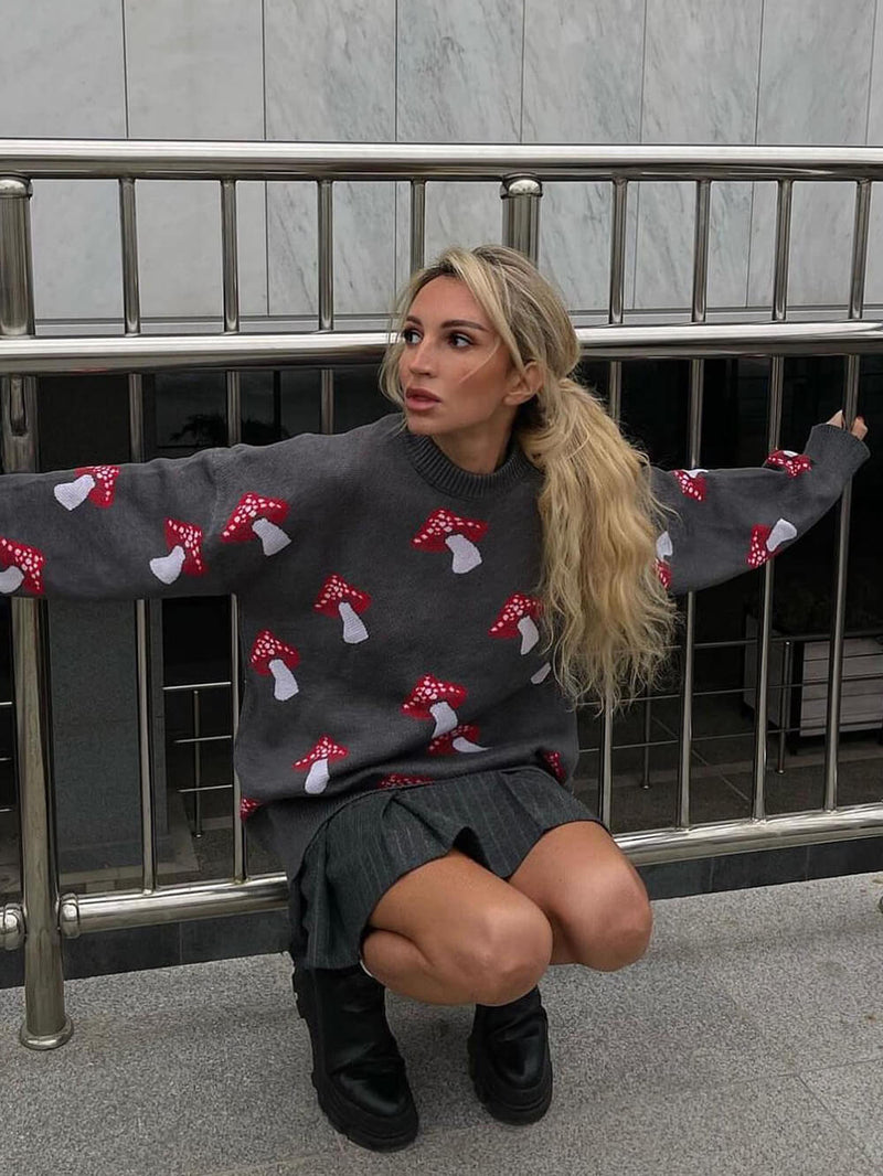 Effortlessly Elegant Sweater with a Timeless Design