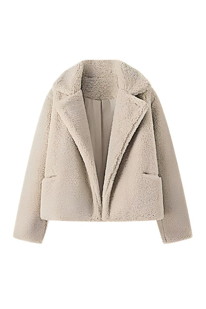 Effortlessly Elegant Jacket with a Timeless Design