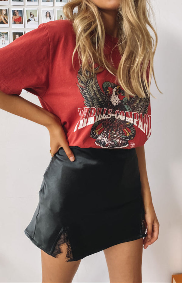 Sophisticated Garment with a Clean Classic Look