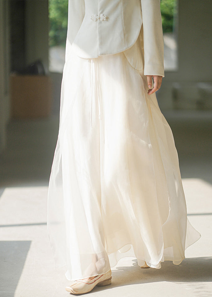 Sophisticated Garment with a Clean Classic Look