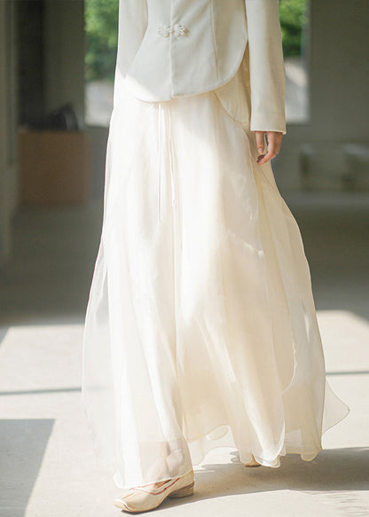 Sophisticated Garment with a Clean Classic Look