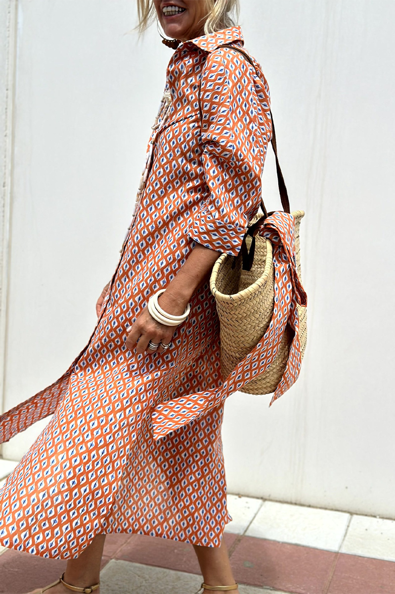 Effortlessly Elegant Dress with a Timeless Design