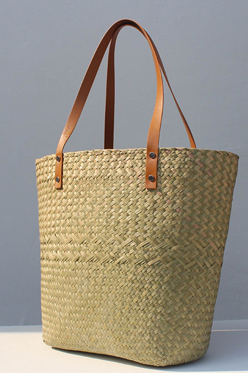 Polished Bag with an Effortless Classic Look