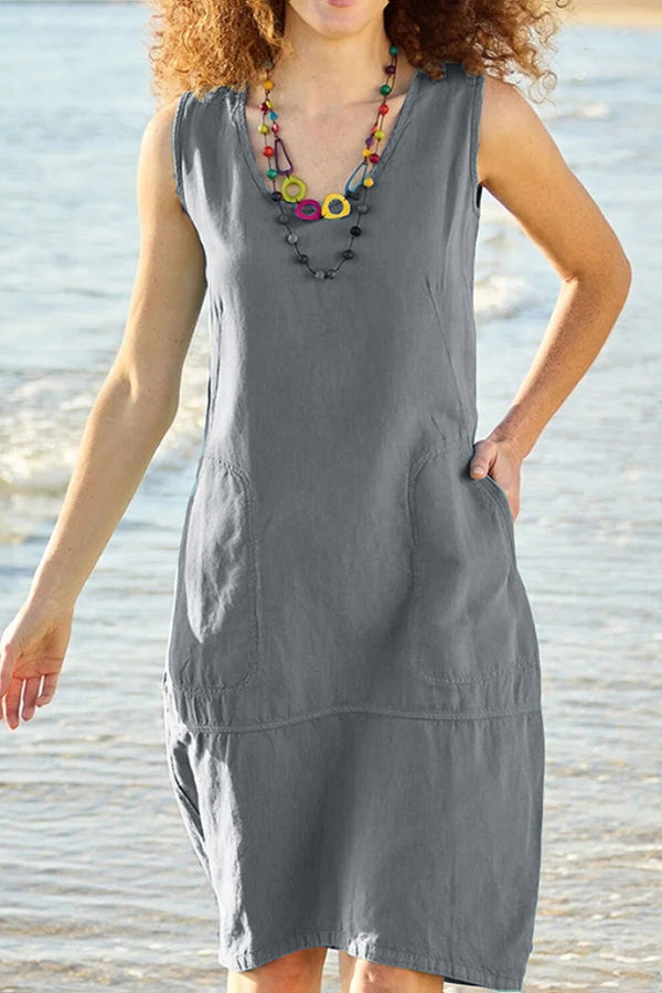 Effortlessly Elegant Dress with a Timeless Design