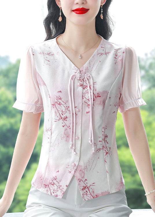 Classic Vintage Shirt with a Flattering Fit