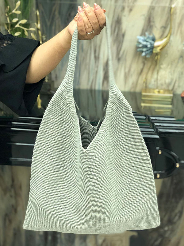Beautifully Finished Bag in a Timeless Design